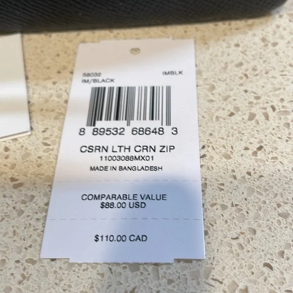 NWT Coach Midnight Black Pebbled Leather Wristlet MSRP $88 - Picture 3 of 5